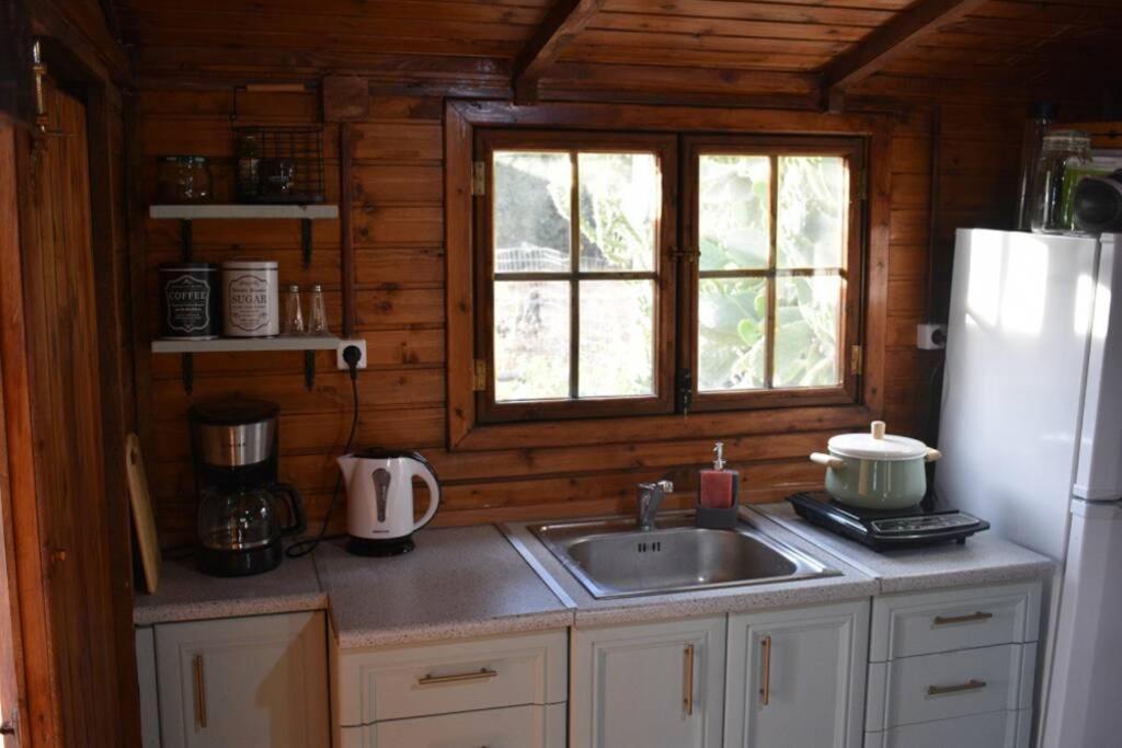 Levantes Garden House - Keratokampos Luaran gambar