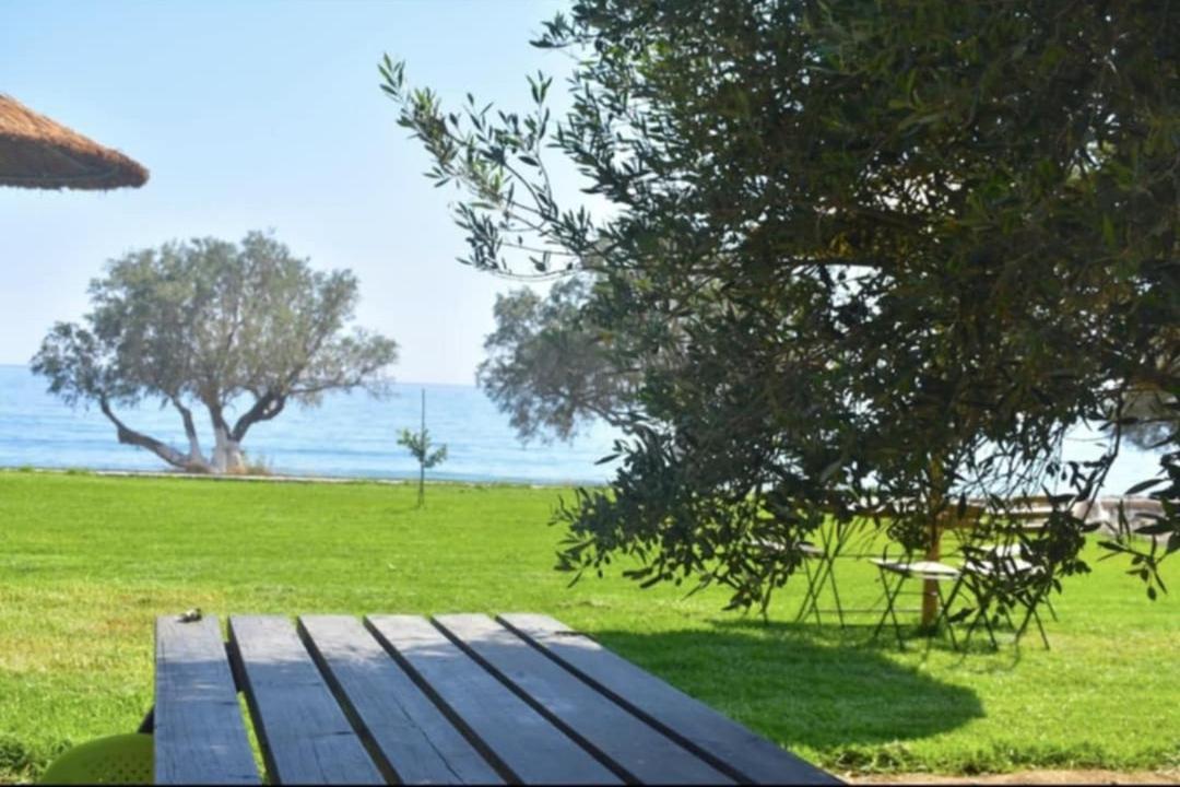 Levantes Garden House - Keratokampos Luaran gambar