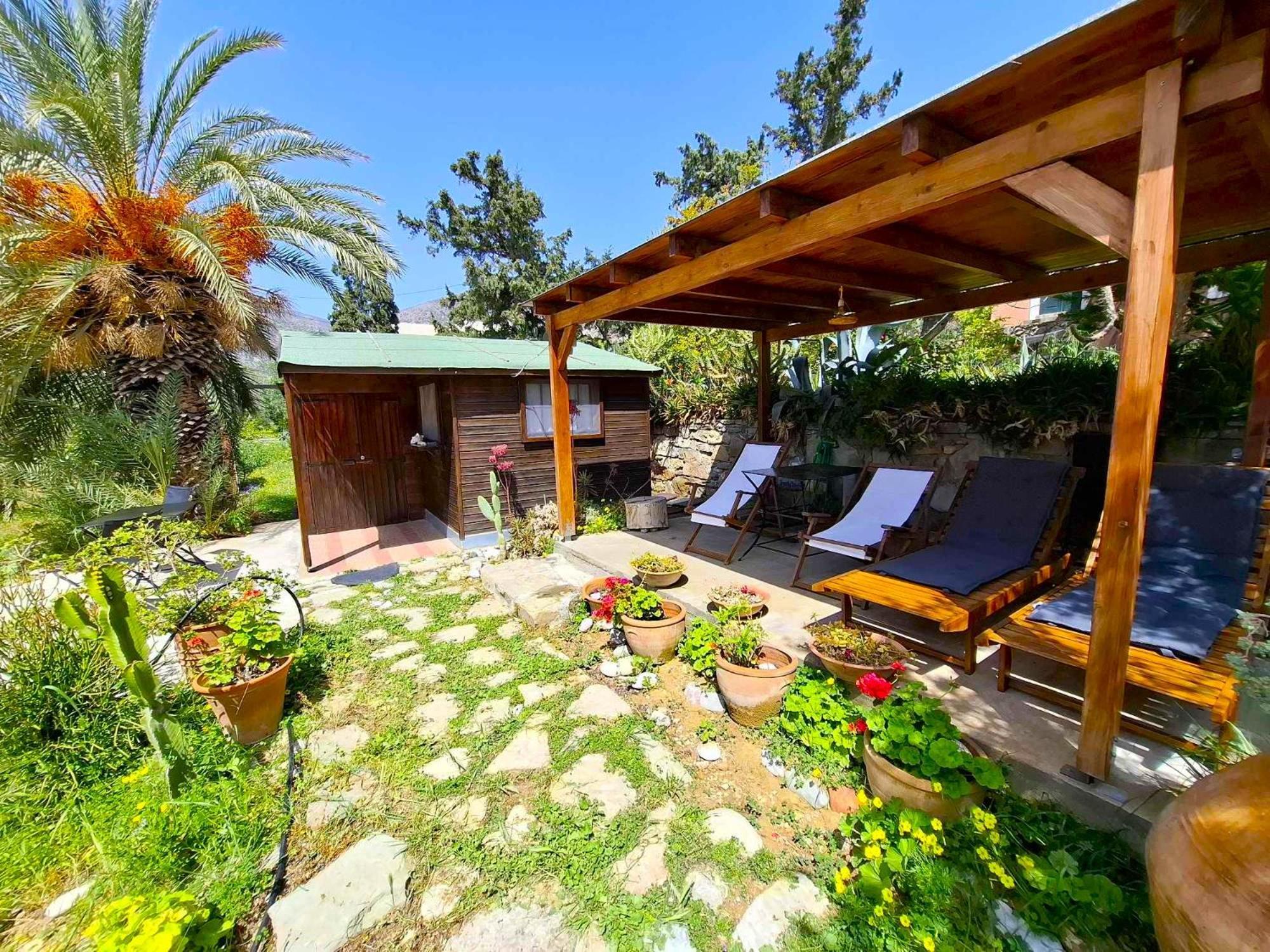 Levantes Garden House - Keratokampos Luaran gambar